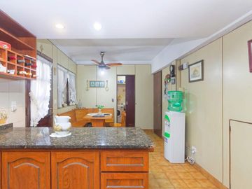 VENTA CASA 5 AMB. PILETA COCHERA JARDÍN SAN ISIDRO