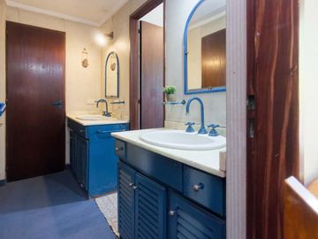 VENTA CASA 5 AMB. PILETA COCHERA JARDÍN SAN ISIDRO