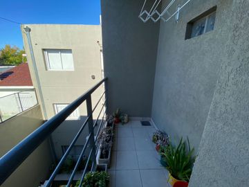 VENTA MONOAMBIENTE DIVISIBLE CON BALCÓN VILLA REAL