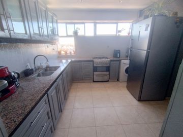 VENTA SEMIPISO 142m² 4AMB+ESCR.+DEP.+COCH.BARRACAS
