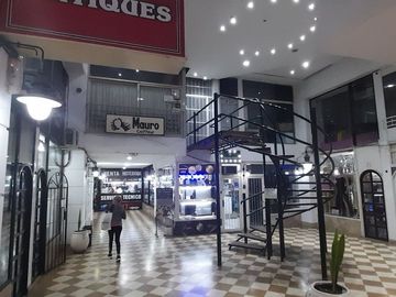 LOCAL EN VENTA EN GALERIA LAS TEJAS, LANUS ESTE