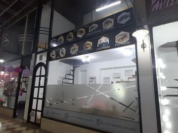 LOCAL EN VENTA EN GALERIA LAS TEJAS, LANUS ESTE