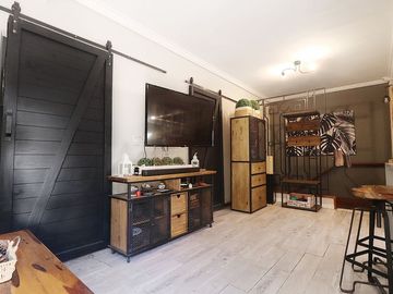 VENTA CASA  TERRAZA PILETA GARAJE LOTE PROPIO CABA