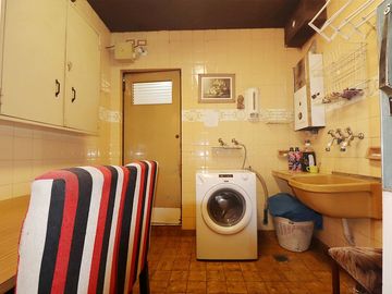 VENTA CASA  TERRAZA PILETA GARAJE LOTE PROPIO CABA