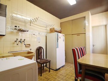 VENTA CASA  TERRAZA PILETA GARAJE LOTE PROPIO CABA