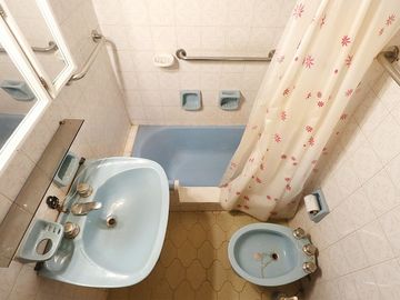 VENTA CASA  TERRAZA PILETA GARAJE LOTE PROPIO CABA