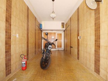 VENTA CASA  TERRAZA PILETA GARAJE LOTE PROPIO CABA