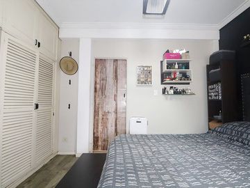 VENTA CASA  TERRAZA PILETA GARAJE LOTE PROPIO CABA