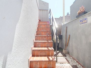 VENTA CASA  TERRAZA PILETA GARAJE LOTE PROPIO CABA
