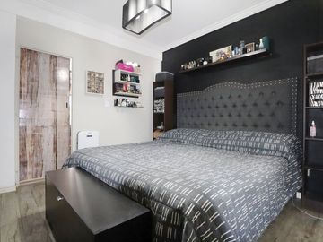 VENTA CASA  TERRAZA PILETA GARAJE LOTE PROPIO CABA