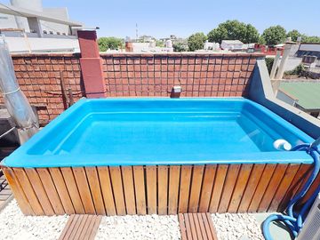 VENTA CASA  TERRAZA PILETA GARAJE LOTE PROPIO CABA