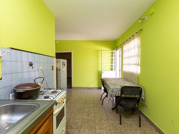 Venta Casa 4amb + Depto 3amb + Local /Loma Hermosa
