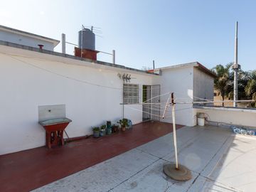 Venta Casa 4amb + Depto 3amb + Local /Loma Hermosa