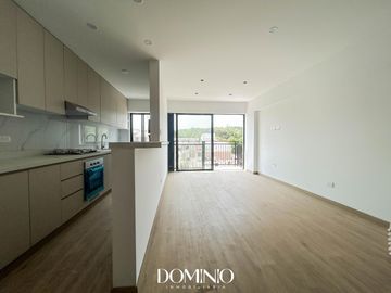 Duplex de estreno de 2 habitaciones con terraza en Surco