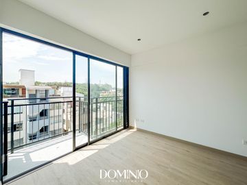 Duplex de estreno de 2 habitaciones con terraza en Surco