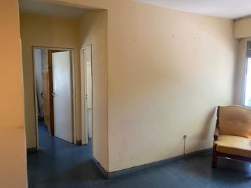Departamento en  1 DE MAYO   30 PISO 1