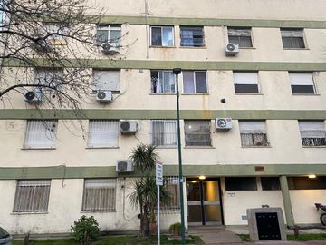 Departamento en  1 DE MAYO   30 PISO 1