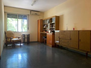 Departamento en  1 DE MAYO   30 PISO 1