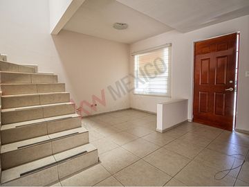 Casa en Venta Puente del Sol MEJOR que PUERTA DE PIEDRA