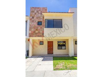 Casa en Venta Puente del Sol MEJOR que PUERTA DE PIEDRA