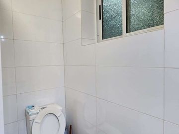 Cómoda y funcional casa, en excelente estado de conservación