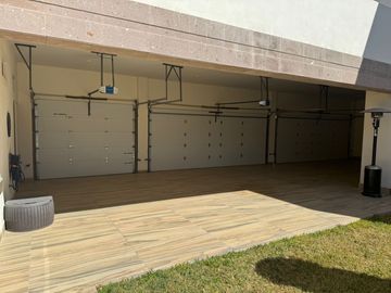 RESIDENCIA  EN  VENTA EN  HACIENDA DEL ROSARIO, TORREON COAH.