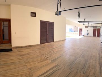 RESIDENCIA  EN  VENTA EN  HACIENDA DEL ROSARIO, TORREON COAH.