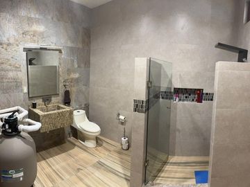 RESIDENCIA  EN  VENTA EN  HACIENDA DEL ROSARIO, TORREON COAH.