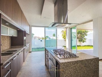 Residencia en Venta Puerta del Bosque