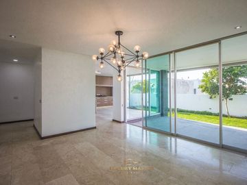 Residencia en Venta Puerta del Bosque