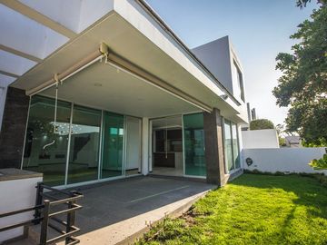 Residencia en Venta Puerta del Bosque