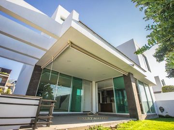 Residencia en Venta Puerta del Bosque