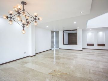 Residencia en Venta Puerta del Bosque