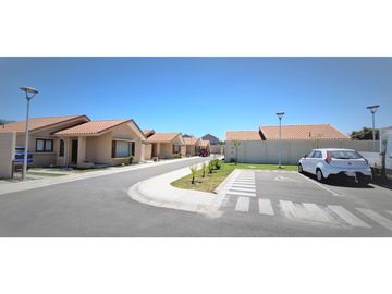 Venta de hermosas casas en condominio exclusivo, en paradero 16 - La Cruz, Quillota.