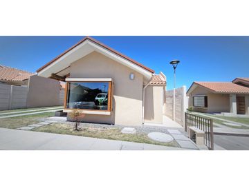 Venta de hermosas casas en condominio exclusivo, en paradero 16 - La Cruz, Quillota.
