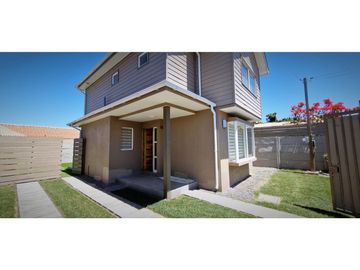 Venta de tres hermosas casas independientes, La Cruz, Quillota. OPORTUNIDAD ÚNICA - Precios de LIQUIDACIÓN.