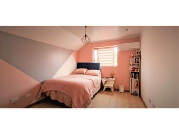 Venta de hermosa casa de cuatro dormitorios, en zona centro de Quillota.