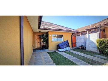Venta de hermosa casa en condominio exclusivo, La Cruz, Quillota.