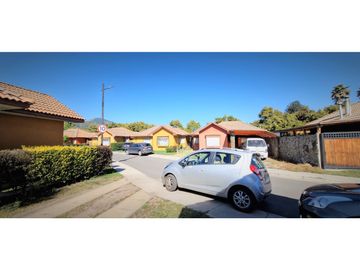 Venta de hermosa casa en condominio exclusivo, La Cruz, Quillota.