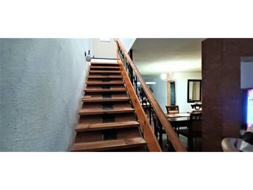 En venta casa de 4 dormitorios en Quillota.