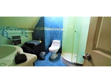 En venta casa de 4 dormitorios en Quillota.