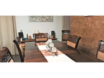 En venta casa de 4 dormitorios en Quillota.