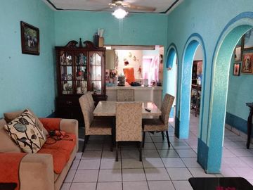 CASA EN VENTA EN EL PUEBLO MÁGICO PARRAS DE LA FUENTE COAHUILA