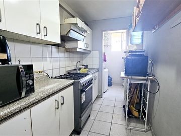 Departamento en Venta en Thomson / Arturo Pérez Canto