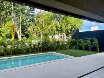 Casa en Venta de 4 recamaras - Residencial Lagos del Sol