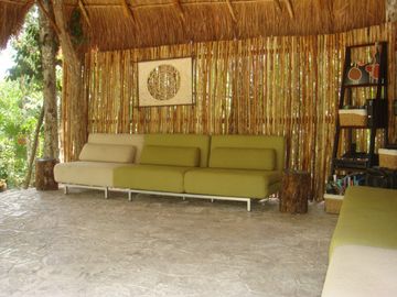 Terreno con Villa y Cenote en Ruta de Los Cenotes, Puerto Morelos