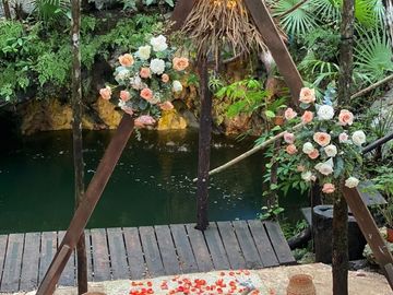 Terreno con Villa y Cenote en Ruta de Los Cenotes, Puerto Morelos