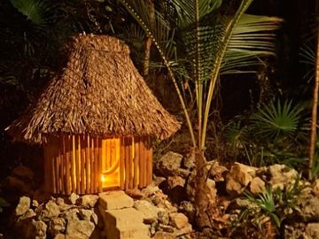 Terreno con Villa y Cenote en Ruta de Los Cenotes, Puerto Morelos
