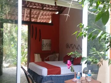 Terreno con Villa y Cenote en Ruta de Los Cenotes, Puerto Morelos