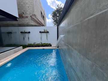 Casa con alberca privada en Residencial Exclusivo